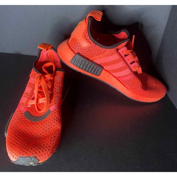 Adidas NMD R1 PrimeKnit Athletic Running Shoes Womens 7 FV1740 Signal Pink - Picture 1 of 8